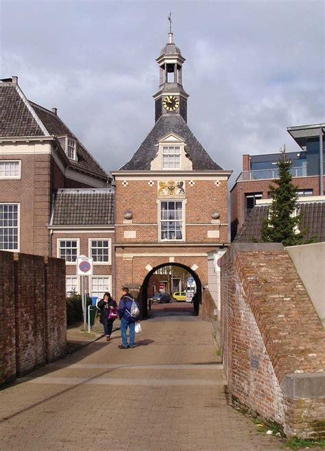 Tiel .